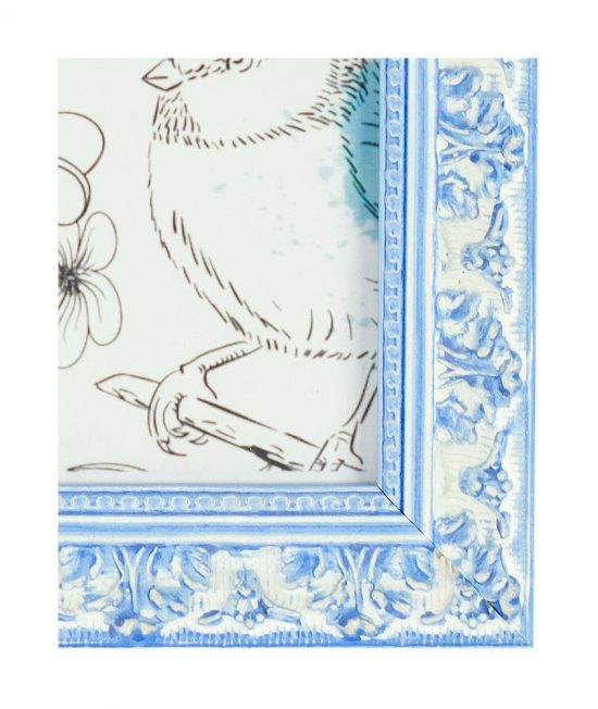 Carved picture frame in white and light blue color
